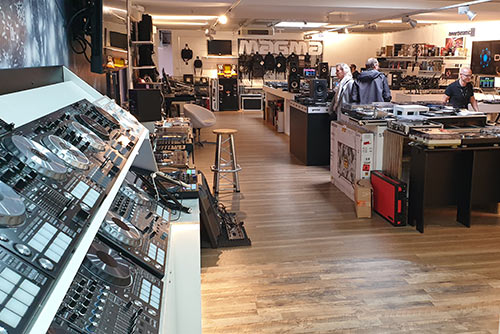 DJ Store Our DJ-Store